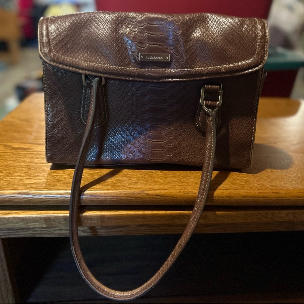 liz Claiborne tan purse